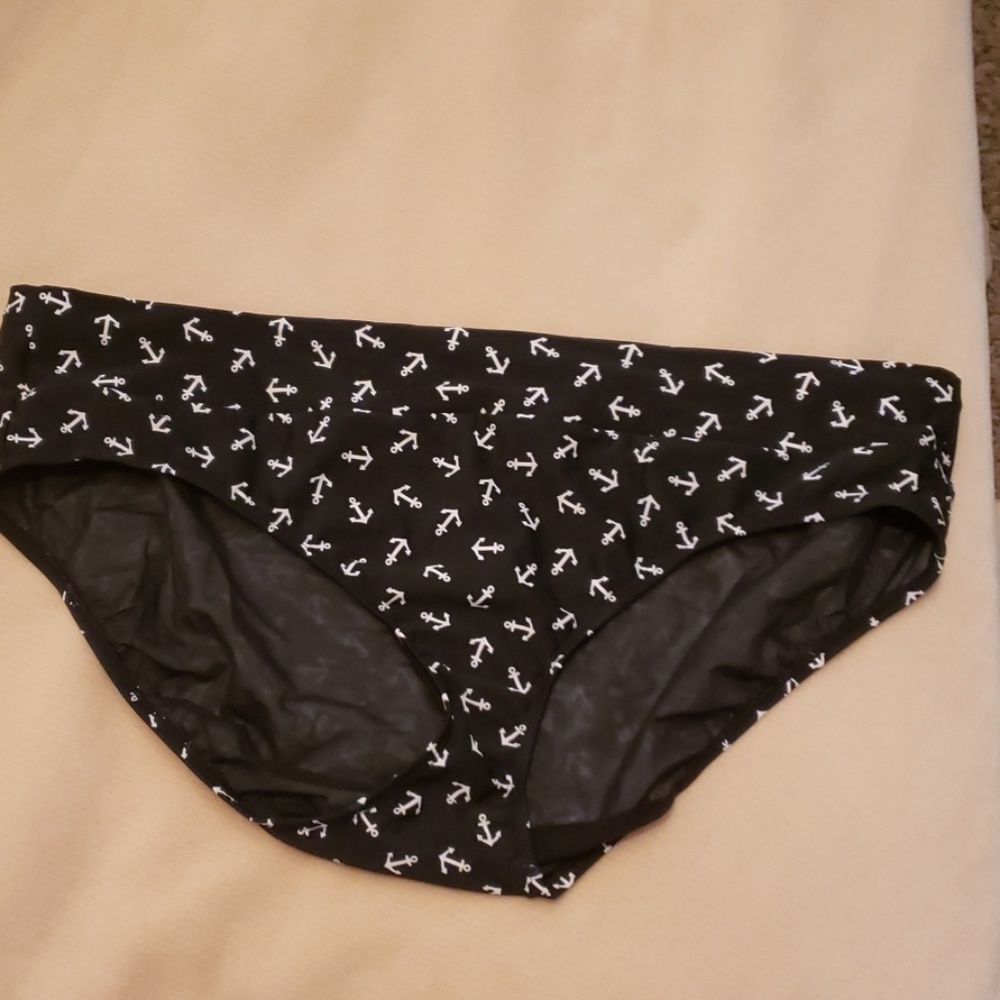 Torrid size 1 swim bottom